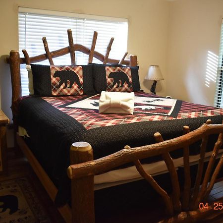 2 Miles To Parkway, Hot Tub, Pool Table, Air Hockey, Fire Pit! Пиджен-Фордж Экстерьер фото